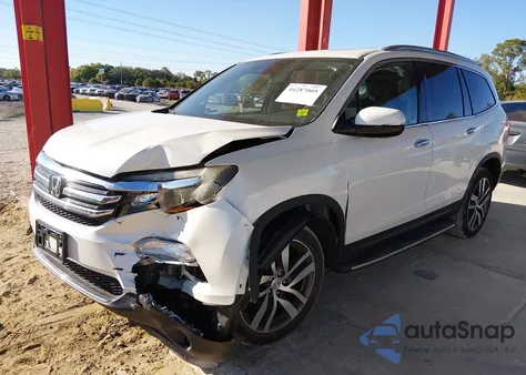 2017 Honda Pilot Touring z USA, uszkodzony, nr VIN 5FNYF6H97HB089389